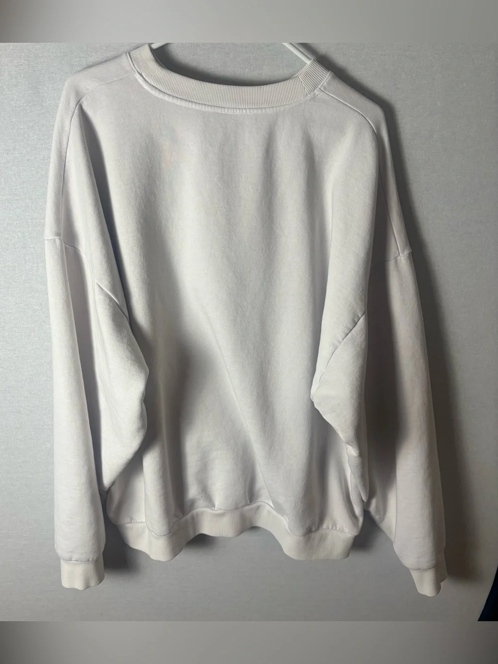Alo yoga Accolade White Crew Neck Pullover Sweatshirt size XL